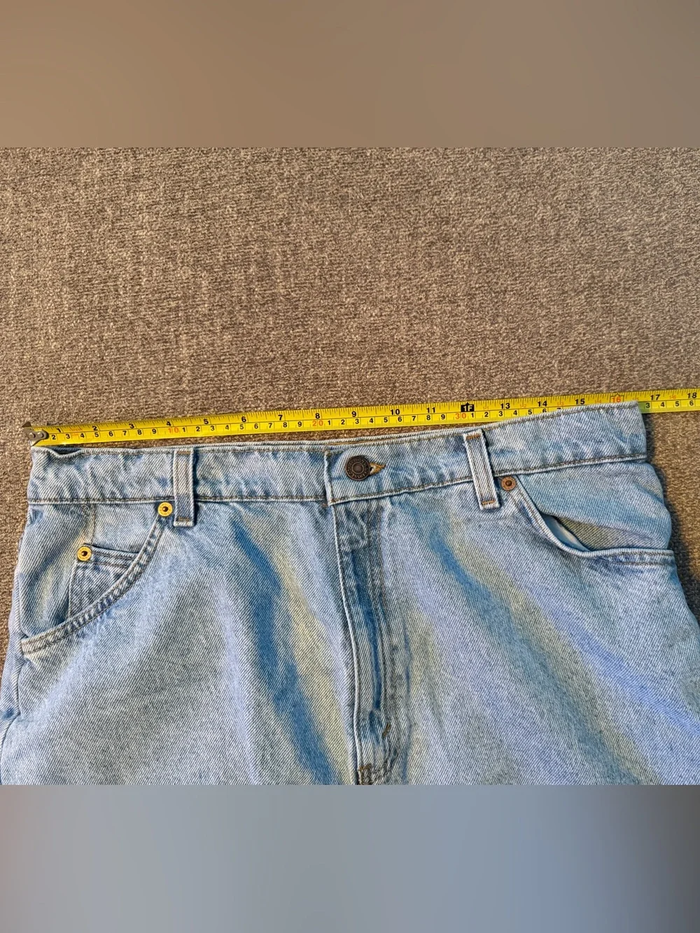 Vintage Levi 920 Regular Fit Jean Shorts Orange Tab